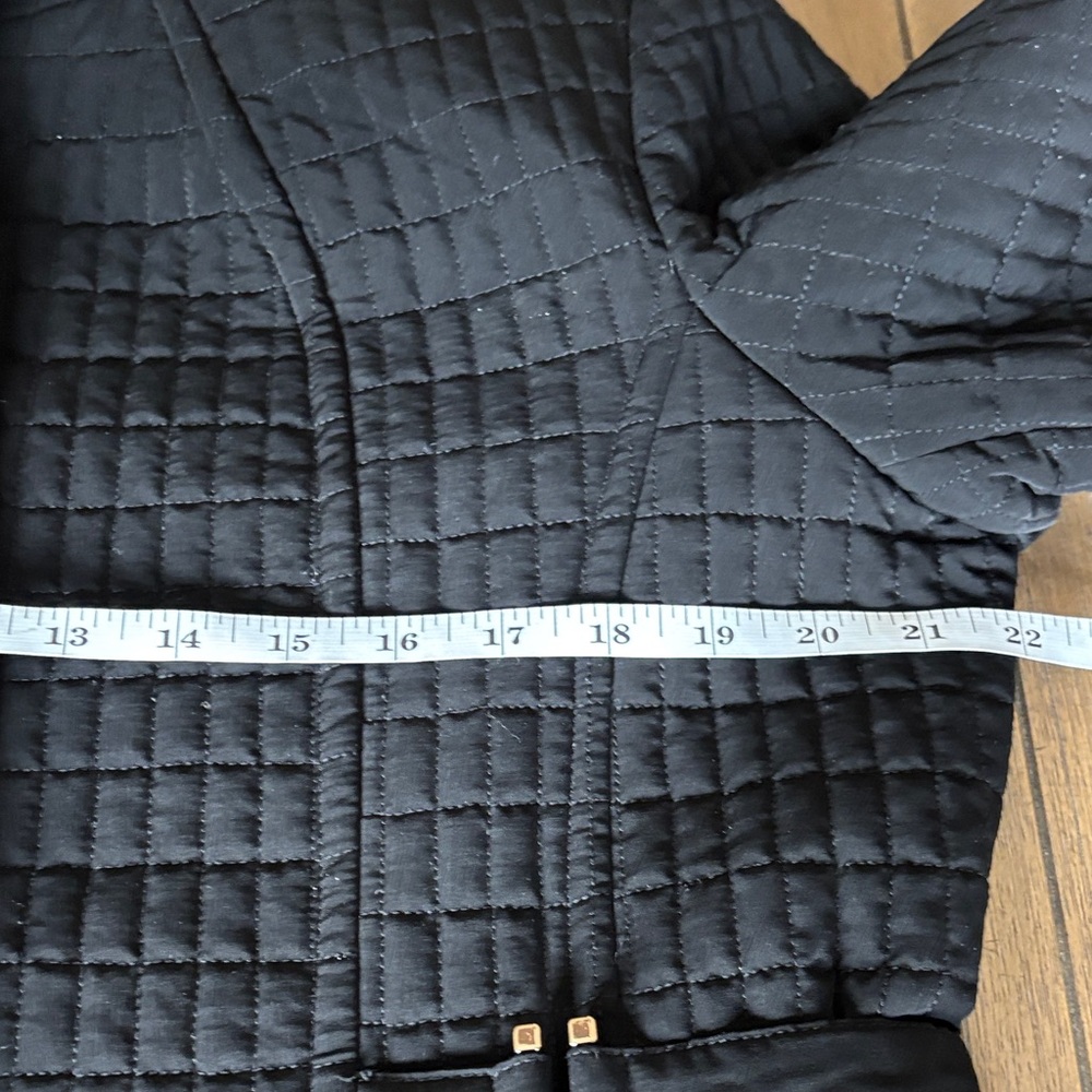 Gallery New York Women's Black Quilted Hooded Coat Pre-loved Size L - Picture 12 of 12